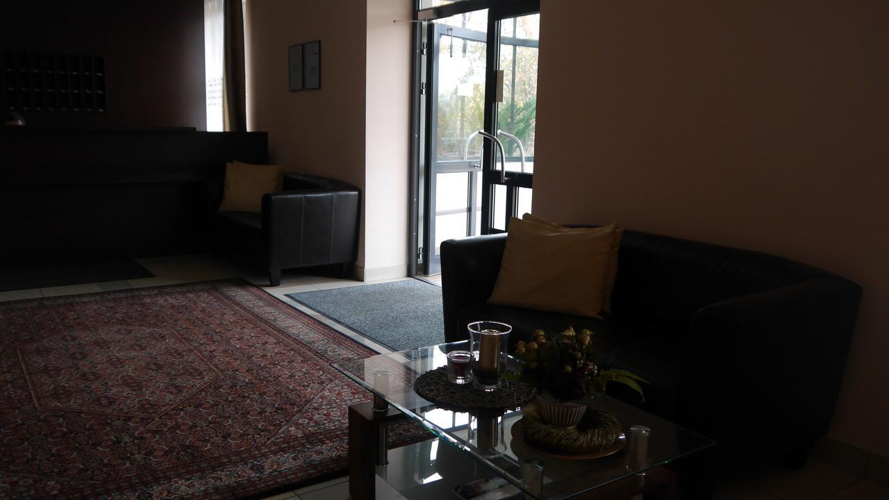 Hotel Julianow วอร์ซอ ภายนอก รูปภาพ